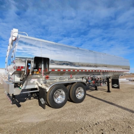 Westmor’s Transtech full canopy model distribution trailer.