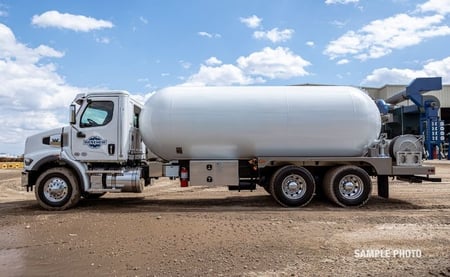 5,500 Gallon Blueline Bobtail Driver Side View