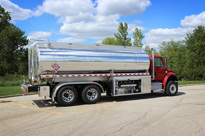 SDL Refined Fuel Truck tank 5000 by Westmor